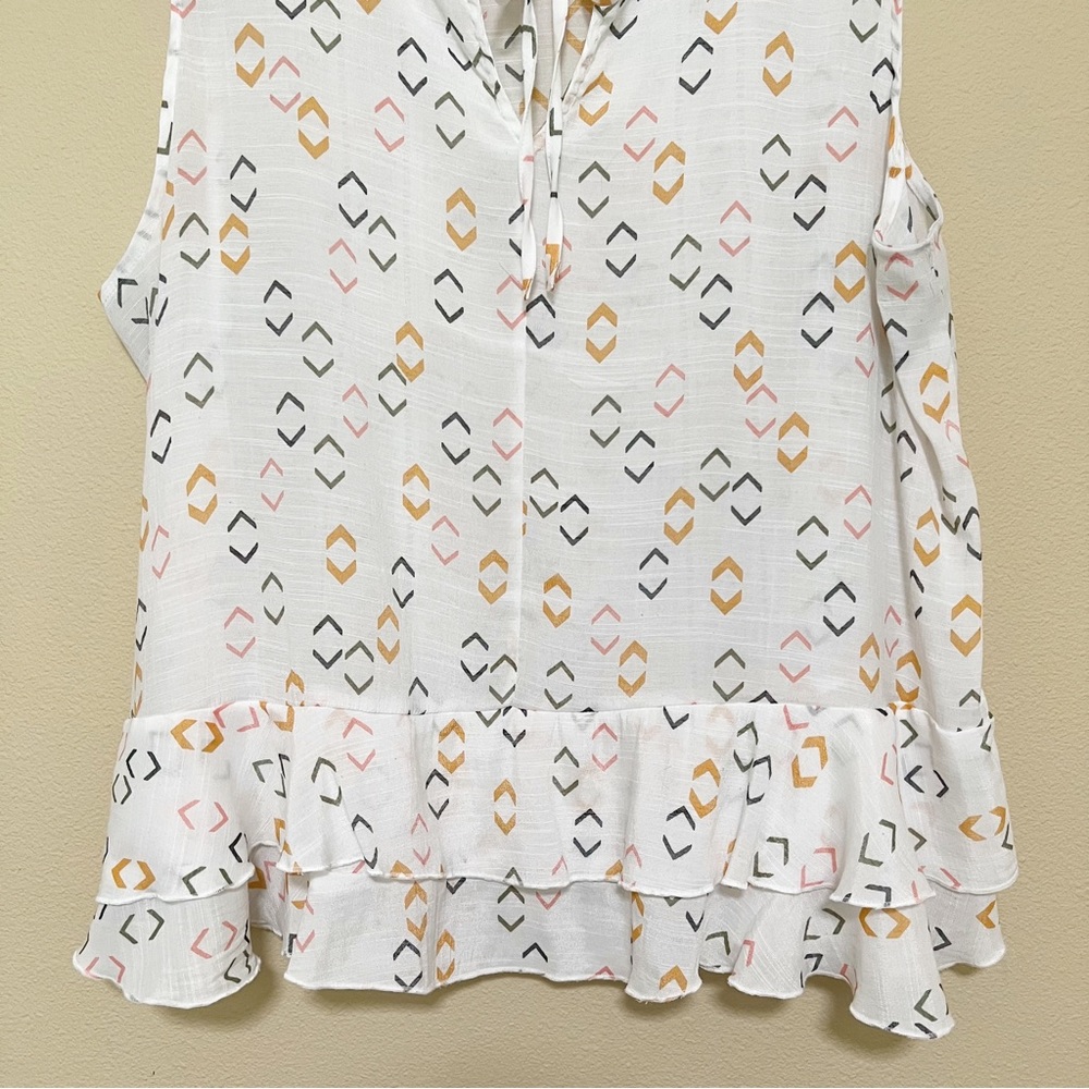 Zac & Rachel Ruffle Hem Tank - Picture 6 of 9